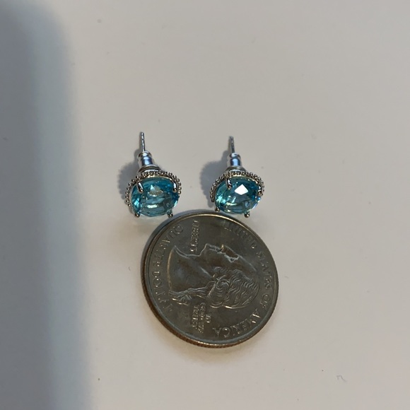 NEW 925 Sterling silver Diamond Stud Earrings - Picture 6 of 7